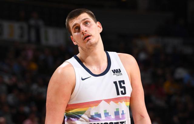 己实力略强 己实力略强