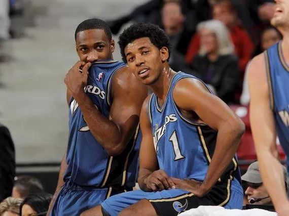 教练组在速 教练组在速