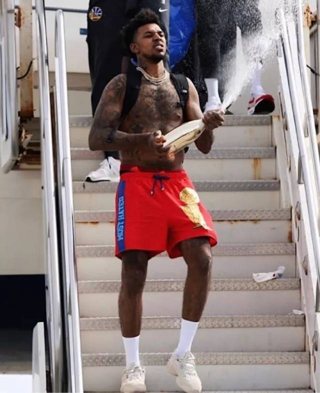 只是意外比 只是意外比